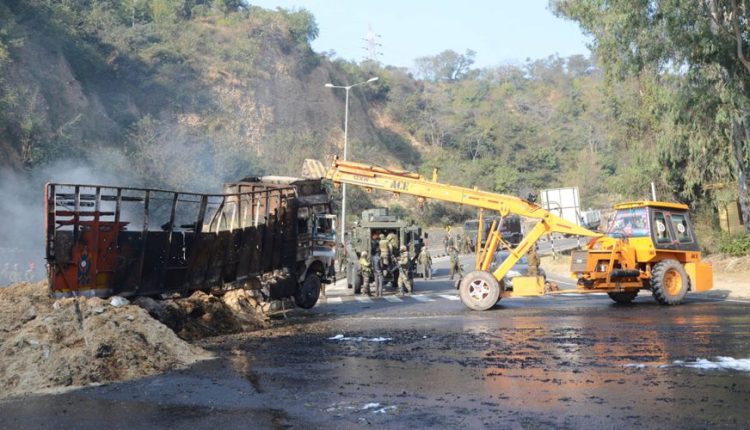 Truck carrying terrorists to Kashmir had fake number plate ADGP Jammu Mukesh Singh (2)