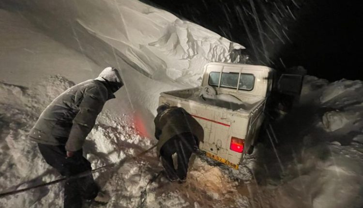 BRO rescues four persons trapped in heavy snow in Ladakh