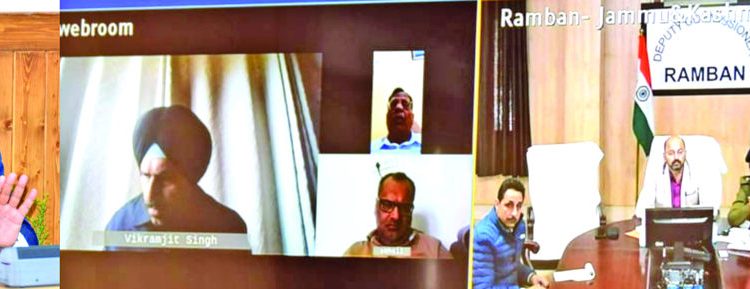 CS-assesses-traffic-scenario-on-Sgr-JmuNational-Highway-26