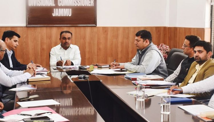 Div Com reviews issues on Mega projects being executed in Jammu division