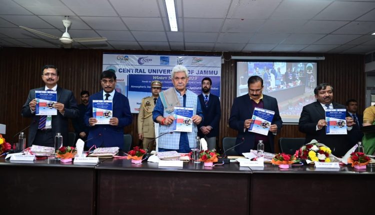 Manoj Sinha inaugurates Aerosol Winter School-2023 at Central University, Jammu (2)
