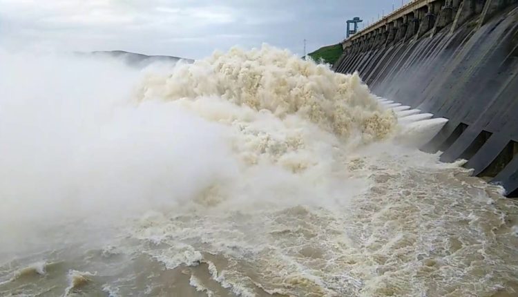 Hirakud Dam