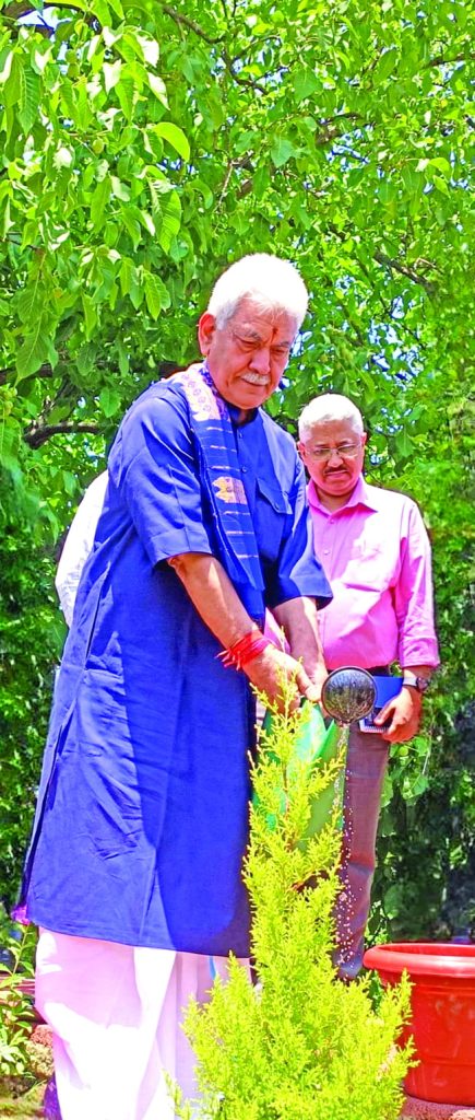 Lt-Governor-Shri-Manoj-Sinha-participated-in-‘Ek-Ped-Maa-Ke-Naam-plantation-drive