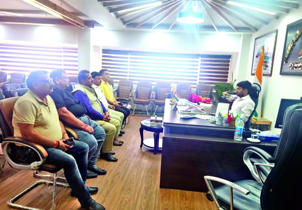 CCI Jammu presents key issues to JMC Commissioner