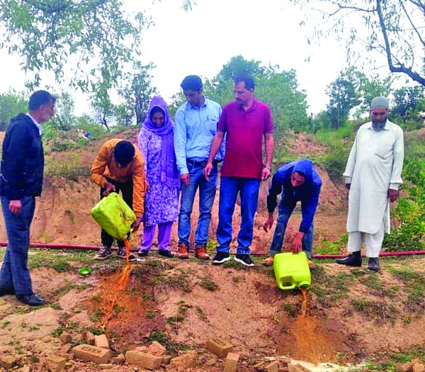 Excise Department conducts raids on brick kilns at Nowbugh, Budgam