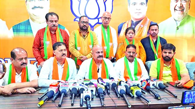 Yudhvir hails party cadre, traders & people of East Constituency for their support in Assembly Elections