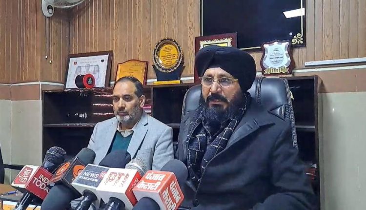 Leaves of doctors, paramedics cancelled to deal with mysterious deaths in Rajouri