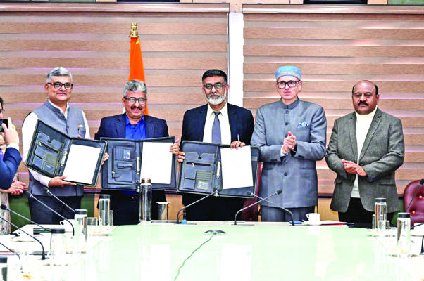 Omar advocates collaboration of Industries with National Stock Exchange