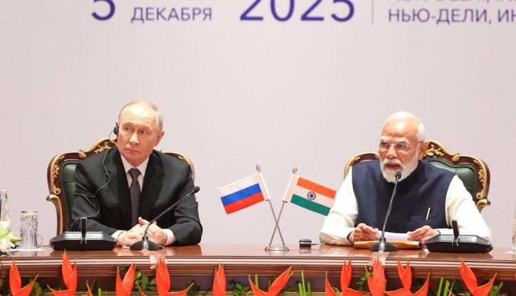 Modi, Putin discuss ways to combat terrorism; call for uncompromising global fight against it