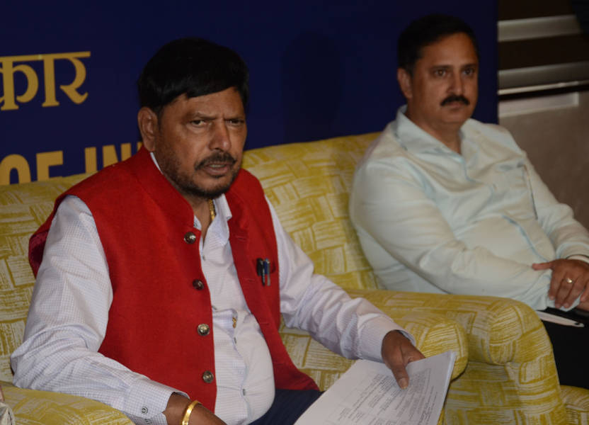 Athawale slams Congress over US deal criticism, says India wants early end to West Asia war